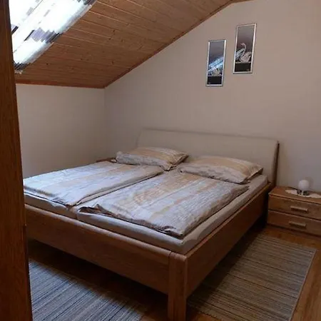 Altmann Apartment